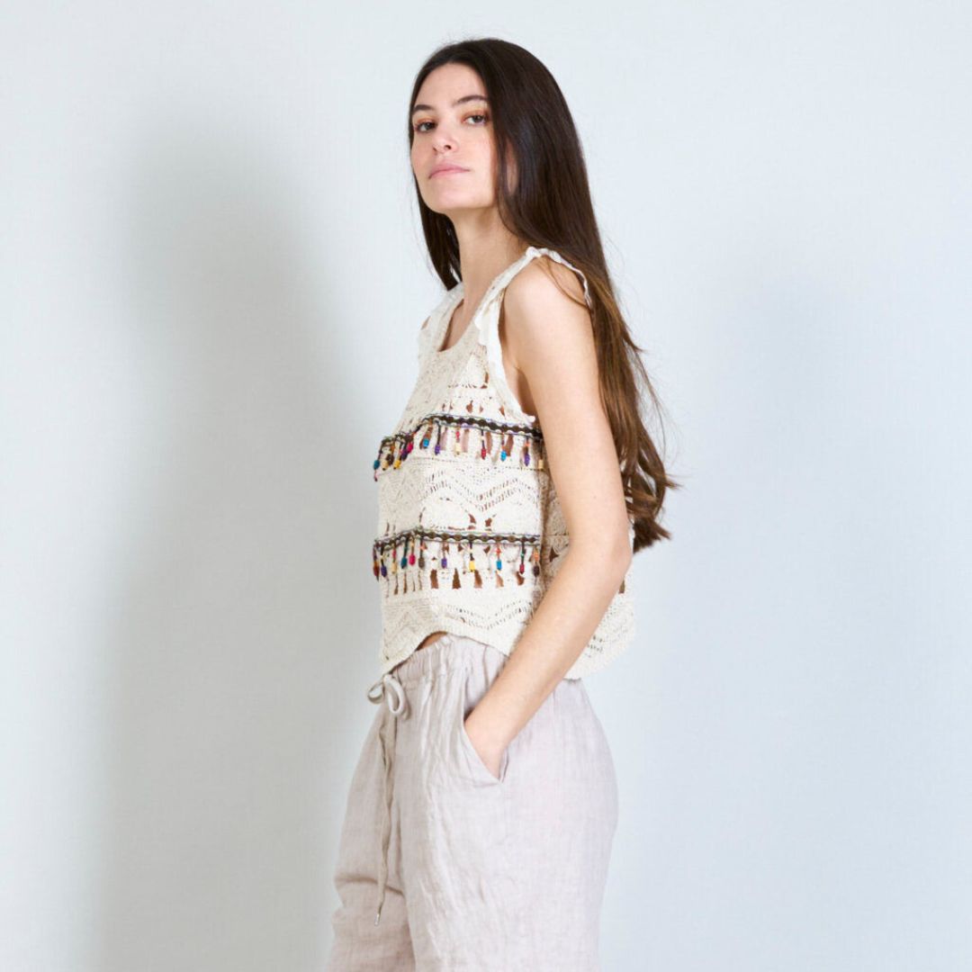 BohoStyleSleevelessTop-G1-2410084-ateliermodist-2.jpg